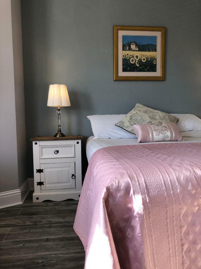 ゴールウェイ Amber Heights Bed & Breakfast エクステリア 写真
